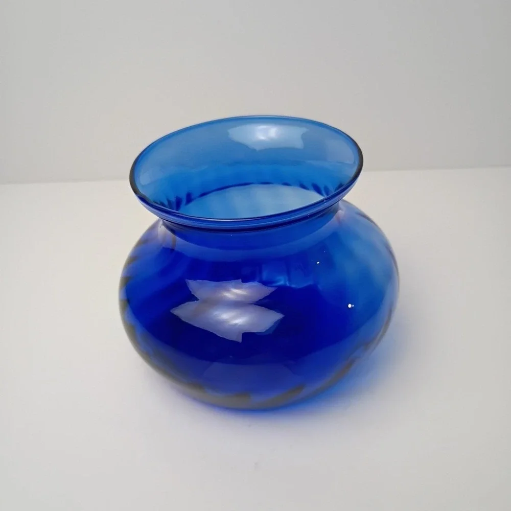 Indiana Glass Vase or Rose Bowl Illusions Swirl Ribbed Royal or Cobalt Blue 4
